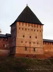 Покровская башня в Новгороде