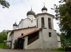 Псков, колокольня церкви Василия на Горке
