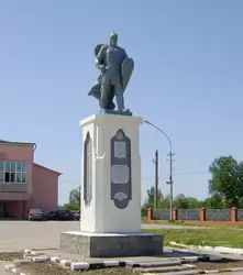 Памятник Евпатию Коловрату в селе Инякино Рязанской области
