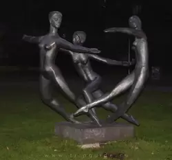 Скульптура «Мир танца», Рига
