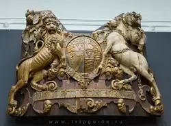 Кормовая резьба с флагмана английского флота Royal Charles. Судно было захвачено в 1667 в английском порту Чатем и символизирует триумф голландского флота