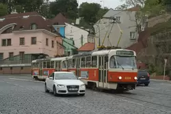 Трамваи и старинные авто в Праге, фото 5