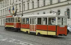 Трамваи и старинные авто в Праге, фото 8