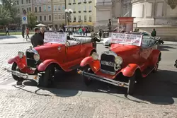 Трамваи и старинные авто в Праге, фото 25