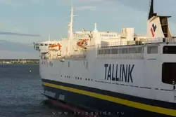 Паром «<span lang=en>Tallink Sea Wind</span>»