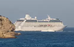 Круизный корабль Insignia компании Oceania на Ибице