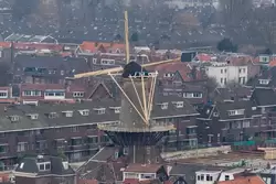 Molen de Roos — действующая ветряная мельница (музей)
