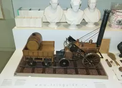 Модель «Ракеты» Стивенсонов — сделана в 1909 г., показывает как локомотив выглядел во время «Рейнхильских состязаний» в 1829 г.