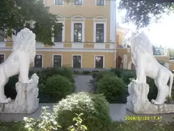 Губернаторский сад в Ярославле