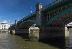 Мосты Саутварк в Лондоне / Southwark bridge in London