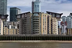 Ушастые дома жилого комплекса «Millennium Harbour» («Гавань тысячелетия») в Лондоне