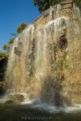 Водопад на Замковой горе в Ницце