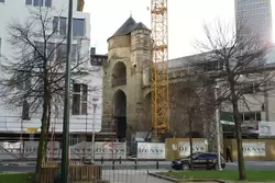 La tour Anneessens / Угловая башня