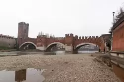 Мост Кастельвеккьо