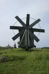 Ветряная мельница из деревни Волкостров