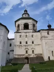 Колокольня в Кирилло-Белозерском монастыре