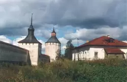 Кирилло-Белозерский монастырь, Казанская и Московская башни