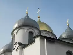 Новгород. Символ Святого духа на Софийском соборе