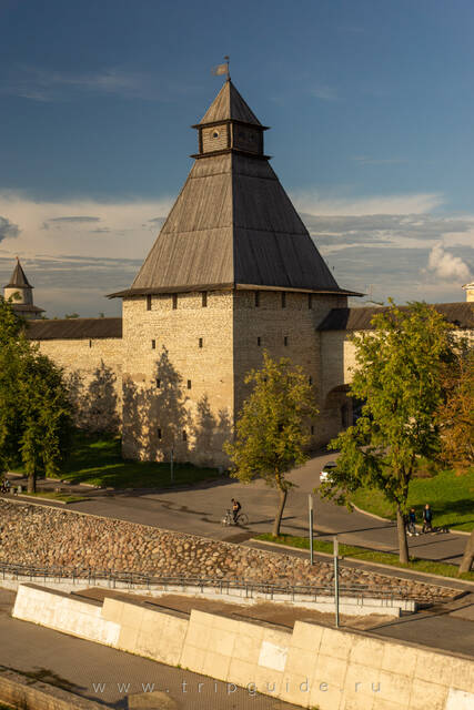Достопримечательности Пскова: Власьевская башня
