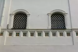 Окна с каменными наличниками, Троицкой собор