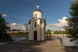 Ольгинская часовня установлена на смотровой площадке напротив кремля