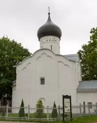 Псков, храм Георгия со Взвоза
