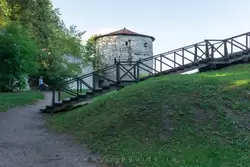 Псков, Михайловская горка и башня