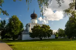 Псков, Пароменская Успенская церковь
