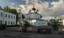 Псков, Подворье Псково-Печерского монастыря