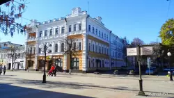 Пенза, улица Московская 72. В 1910-х годах в здании находилась гостиница «Эрмитаж»
