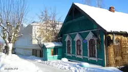 Жилой деревянный дом по улице Володарского 3, является памятником истории и архитектуры конца XIX — начала XX века