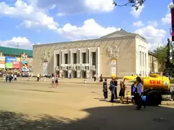 Пенза, драматический театр имени А.В. Луначарского. Здание, служившее до 2008 года