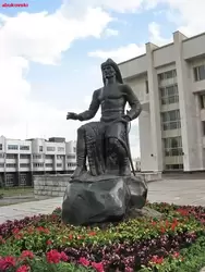 Памятник Башкиру в Уфу