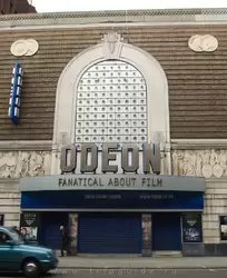 Кинотеатр Одеон в Лондоне