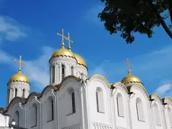 Купола Успенского собора во Владимире