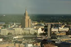Сталинская высотка в Риге — Латвийская академия наук
