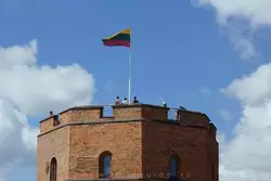 Башня Гедимина и флаг Литвы
