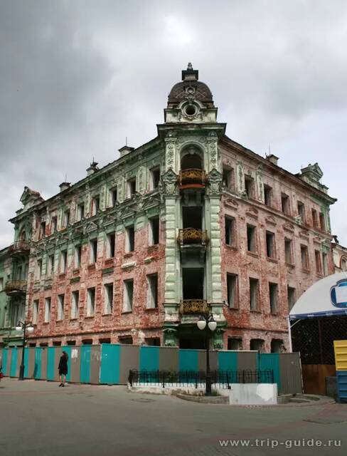 Гостиница «Казань» на улице Баумана (фото 2012 года)