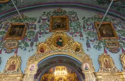 Интерьер летнего храма Петропавловского собора в Казани