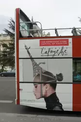 Реклама на экскурсионном автобусе