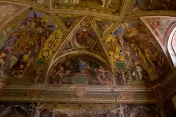 Аллегорические изображения провинций Италии на потолке Зала Константина работы Томмазо Лауретти