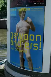 Рекламные плакаты в Амстердаме могут быть только такими, иначе никого не заинтересуют