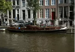 Лодка в Амстердаме