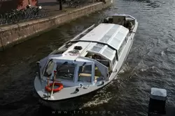 Прогулочный кораблик в Амстердаме
