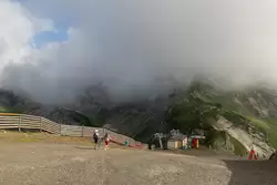 Облака окутали горы
