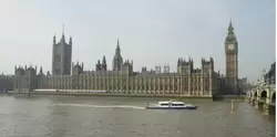 Парламент Великобритании и река Темза