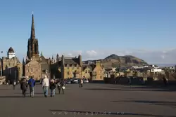 Эспланада в Эдинбурге — место проведения концертов и военных парадов