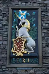 Единорог на дворце Холируд в Эдинбурге