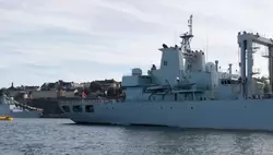 Китайское военное судно снабжения «Цзяндаоху» (Qiandao Hu) в Стокгольме