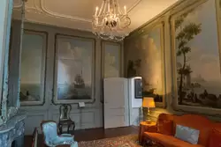 Комната Дракенстейн — комната получила название от гобеленов, которые были доставлены из замка Дракенстейн, который является собственностью принцессы Беатрикс